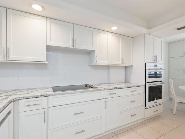 Image No.17-2 Bed Property for sale