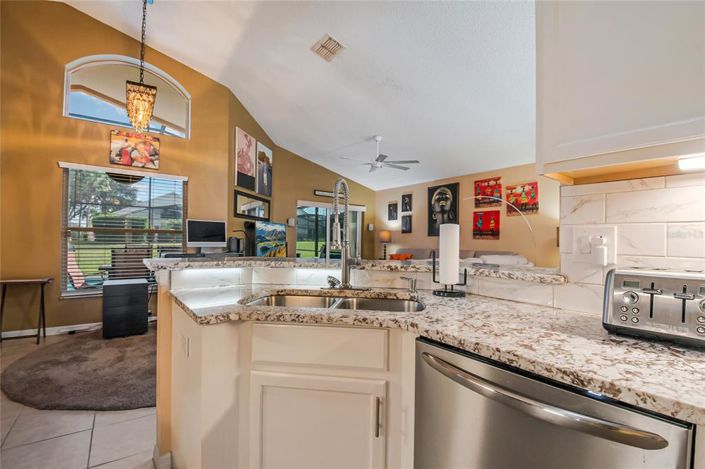 Image No.15-4 Bed Property for sale