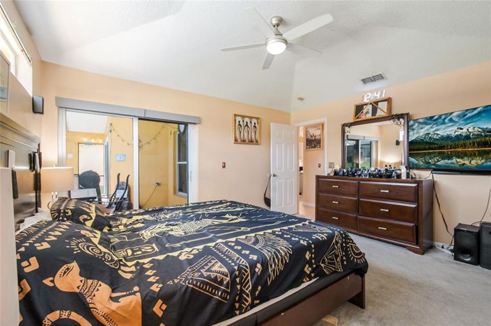 Image No.27-4 Bed Property for sale