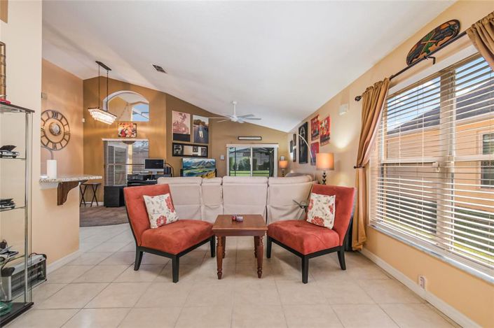 Image No.5-4 Bed Property for sale