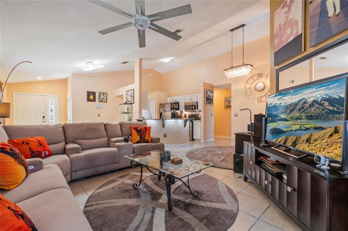 Image No.7-4 Bed Property for sale