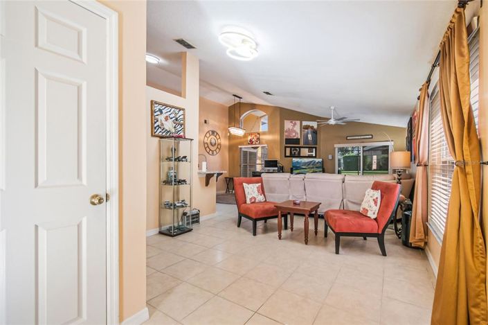 Image No.8-4 Bed Property for sale