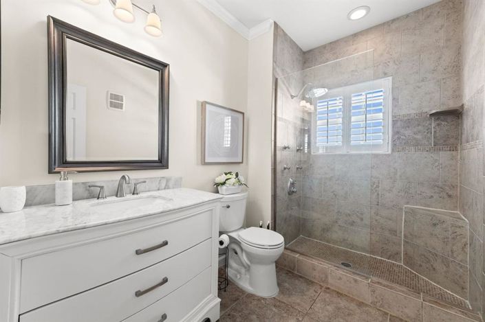 Image No.22-2 Bed Property for sale