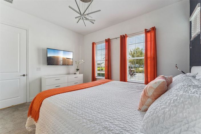 Image No.10-5 Bed Townhouse for sale