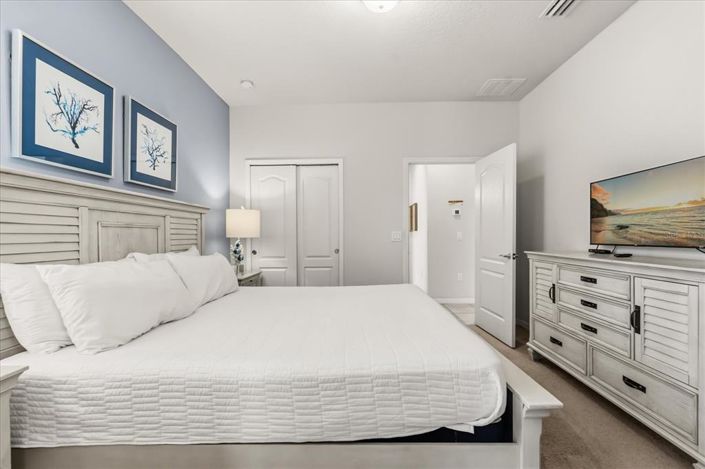 Image No.27-6 Bed Property for sale