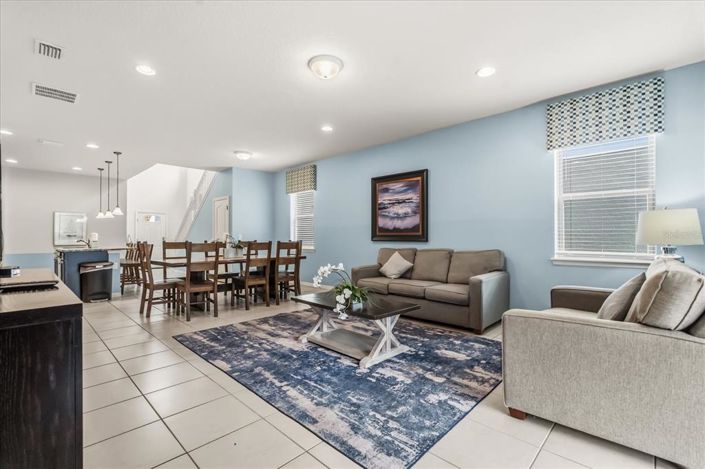 Image No.3-6 Bed Property for sale