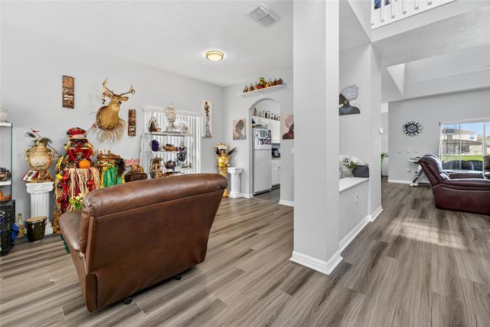 Image No.11-5 Bed Property for sale