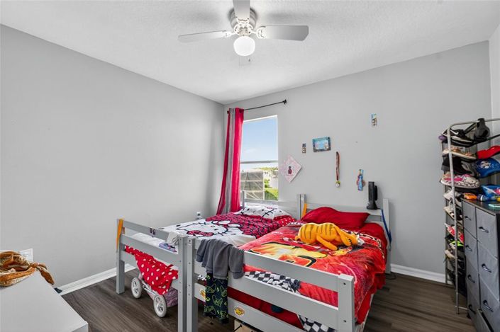 Image No.33-5 Bed Property for sale