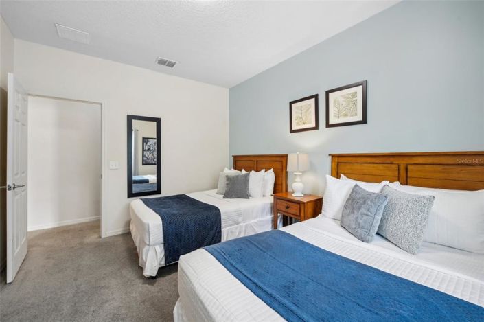 Image No.13-3 Bed Townhouse for sale