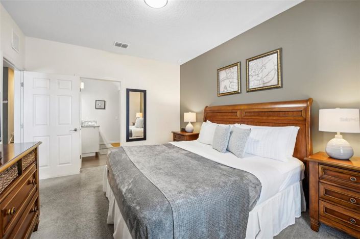 Image No.20-3 Bed Townhouse for sale