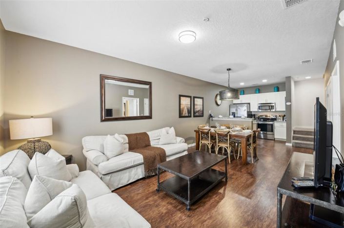 Image No.3-3 Bed Townhouse for sale