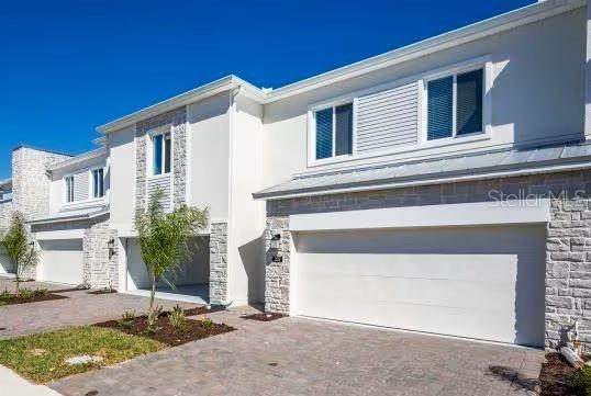 Image No.1-4 Bed Townhouse for sale