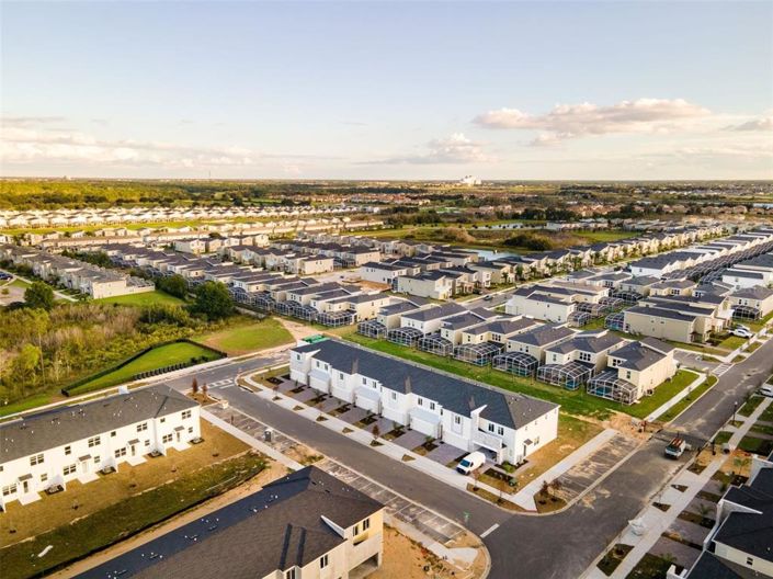 Image No.24-4 Bed Townhouse for sale