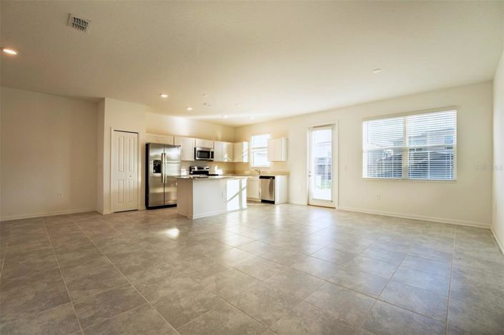 Image No.4-4 Bed Townhouse for sale