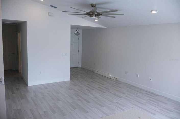 Image No.15-3 Bed Property for sale