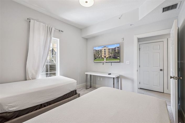 Image No.28-3 Bed Property for sale