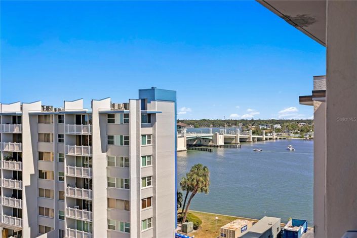 Image No.27-2 Bed Property for sale