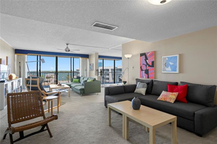 Image No.5-2 Bed Property for sale