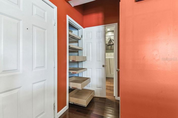 Image No.12-1 Bed Property for sale