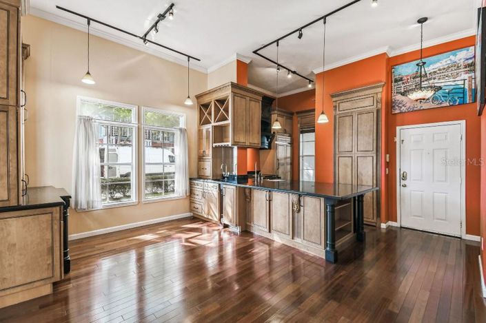 Image No.3-1 Bed Property for sale