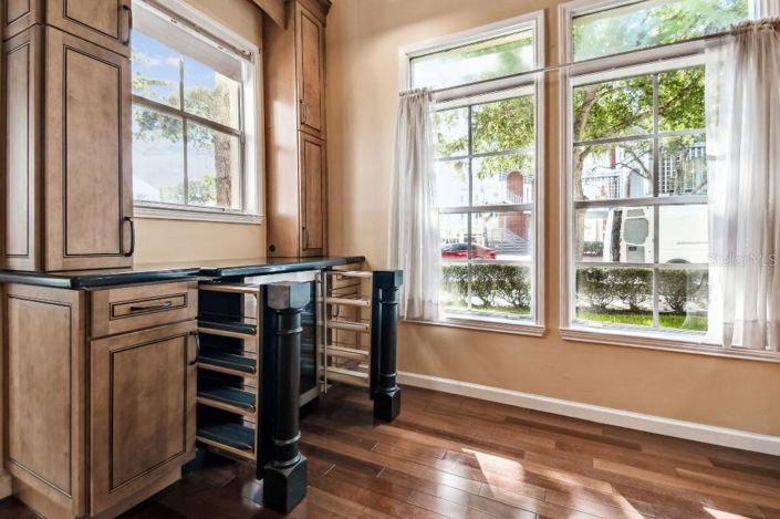 Image No.8-1 Bed Property for sale