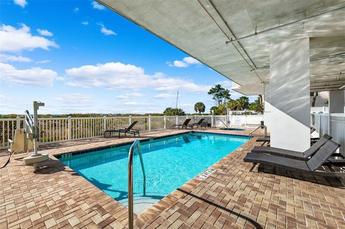 Image No.57-2 Bed Property for sale