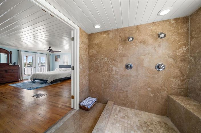 Image No.18-3 Bed Property for sale