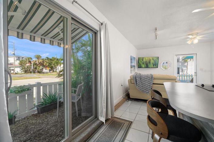 Image No.25-3 Bed Property for sale