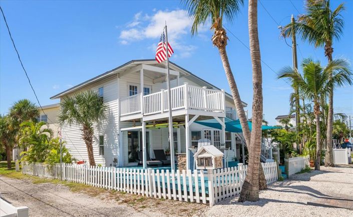 Image No.39-3 Bed Property for sale