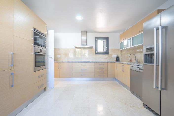 Image No.34-5 Bed Villa / Detached for sale