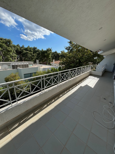 Image No.20-6 Bed House for sale