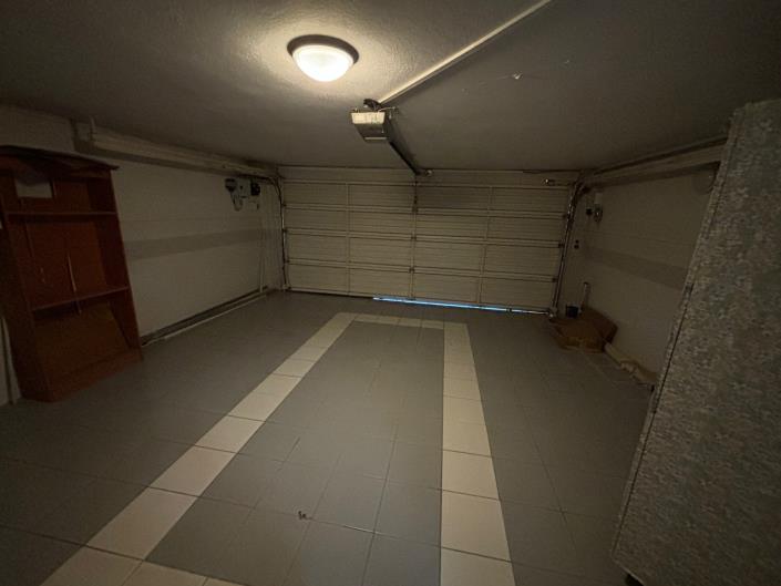 Image No.35-6 Bed House for sale