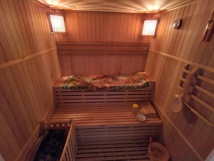 Image No.17-4 Bed House for sale