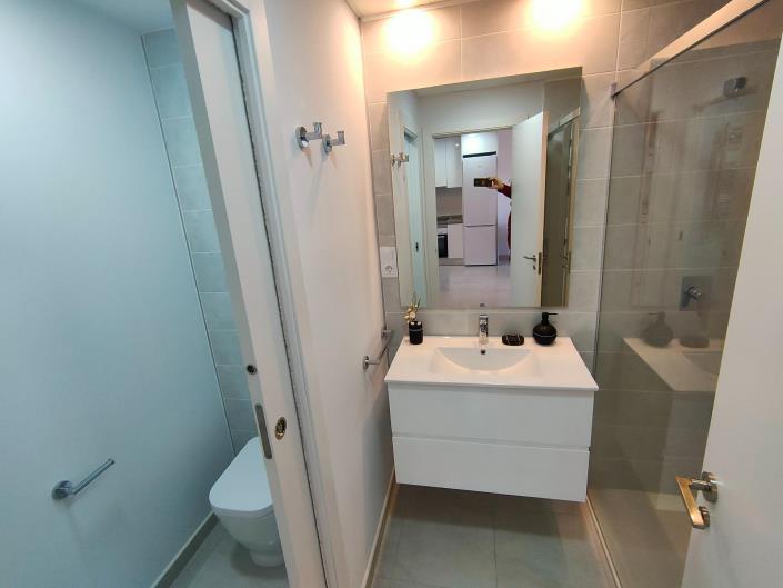 Image No.16-2 Bed Apartment for sale