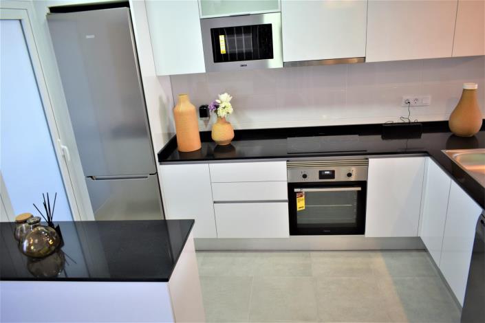 Image No.3-2 Bed Apartment for sale