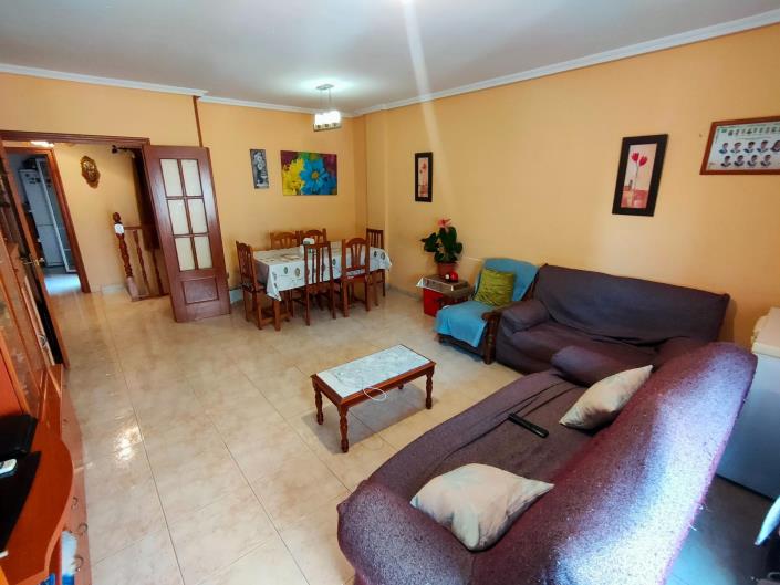 Image No.5-4 Bed House for sale