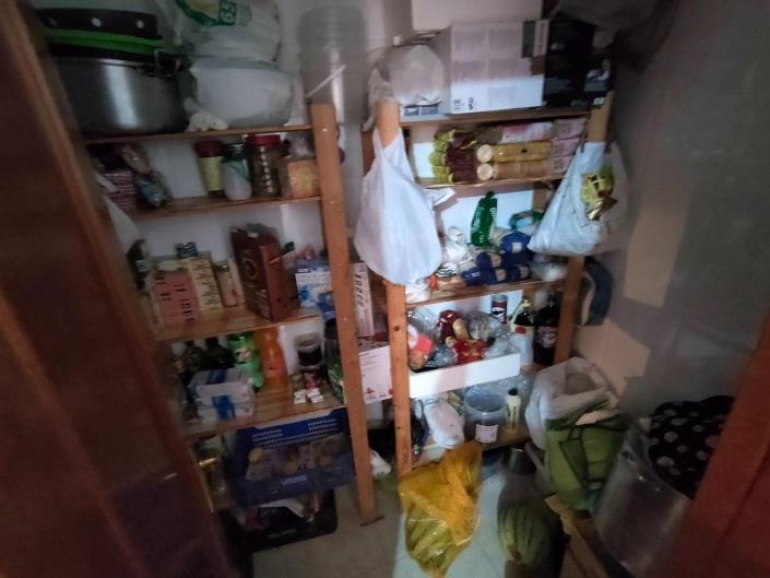 Image No.8-4 Bed House for sale