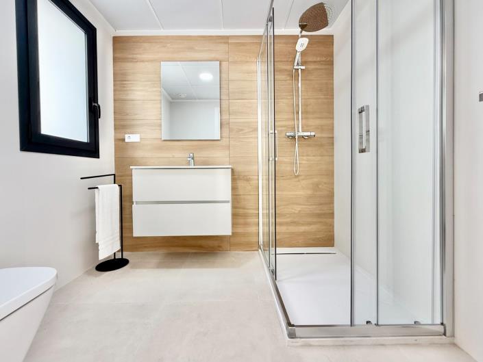 Image No.31-2 Bed House/Villa for sale