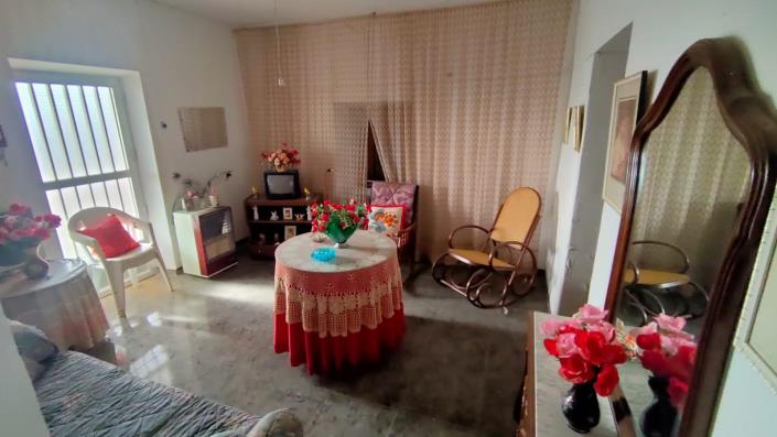 Image No.21-5 Bed House for sale