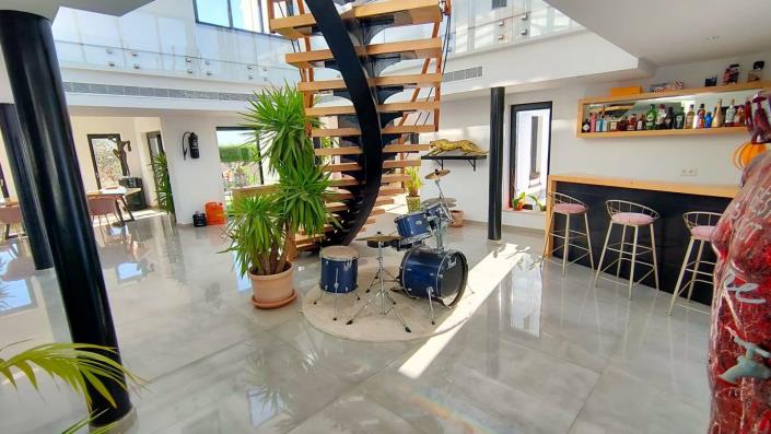 Image No.10-3 Bed Villa / Detached for sale