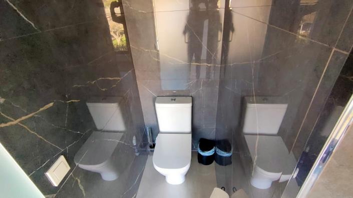 Image No.21-3 Bed Villa / Detached for sale