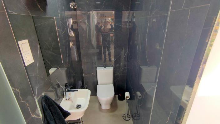 Image No.29-3 Bed Villa / Detached for sale