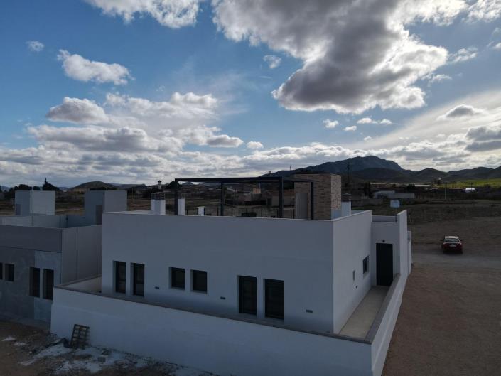 Image No.22-2 Bed House for sale