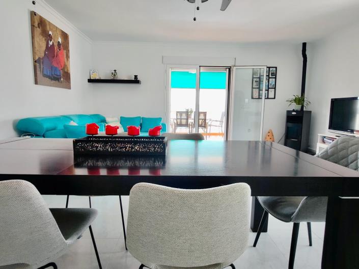 Image No.8-3 Bed Chalet for sale