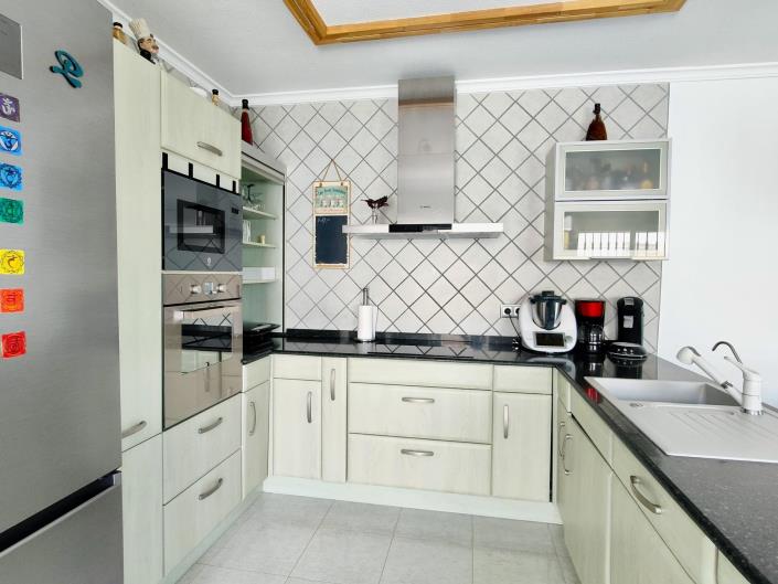 Image No.41-3 Bed Chalet for sale