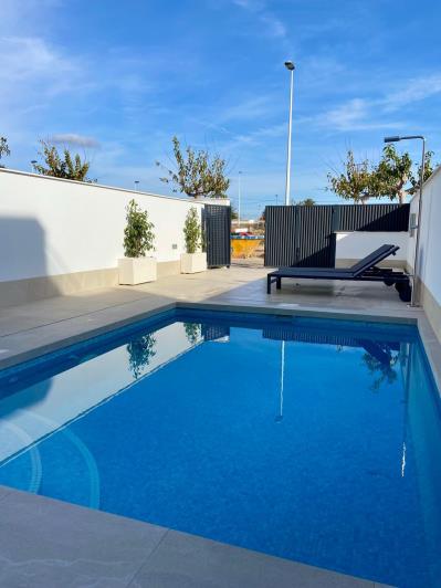 Image No.1-3 Bed Villa for sale