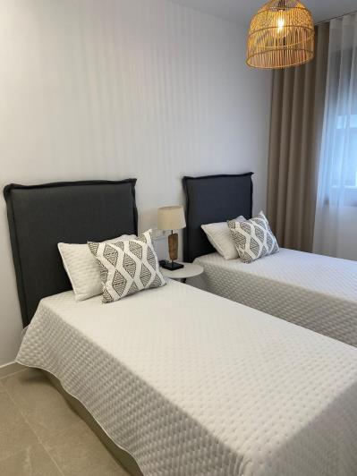 Image No.18-3 Bed Villa for sale