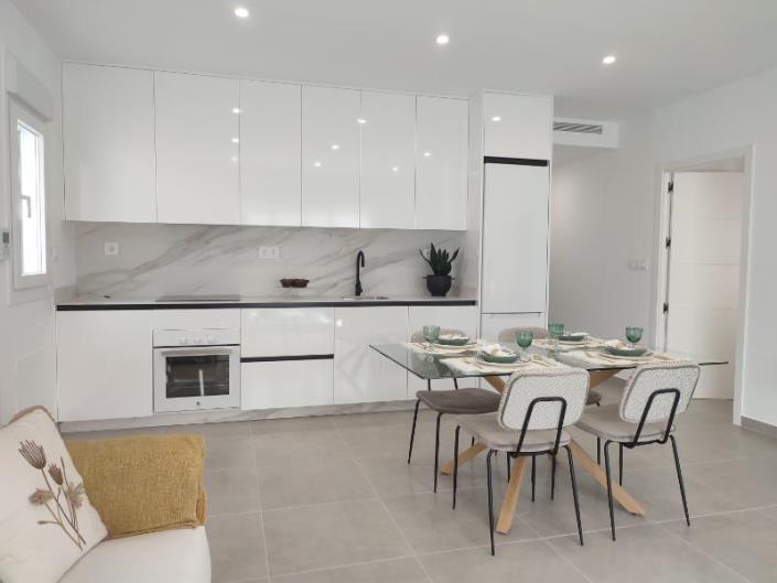 Image No.10-3 Bed Villa / Detached for sale