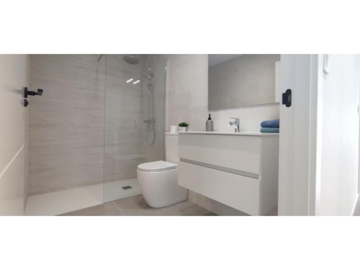 Image No.18-3 Bed Villa / Detached for sale