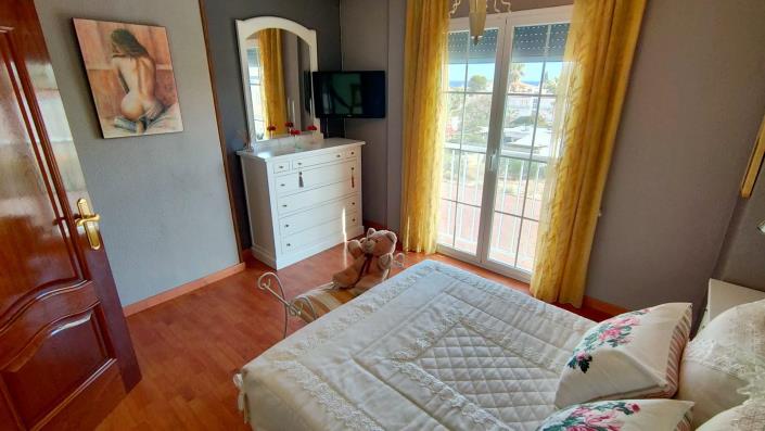 Image No.27-3 Bed Duplex for sale